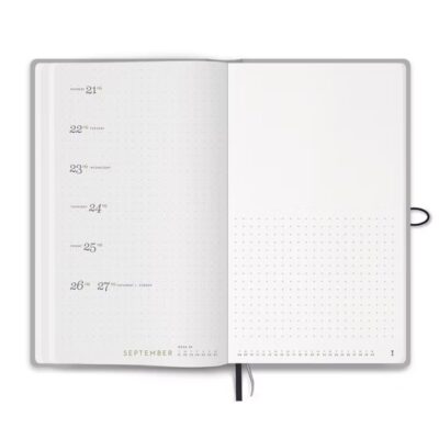 Tinne+Mia | Agenda/Planner with button 2026 - Blue Print - Imagen 3
